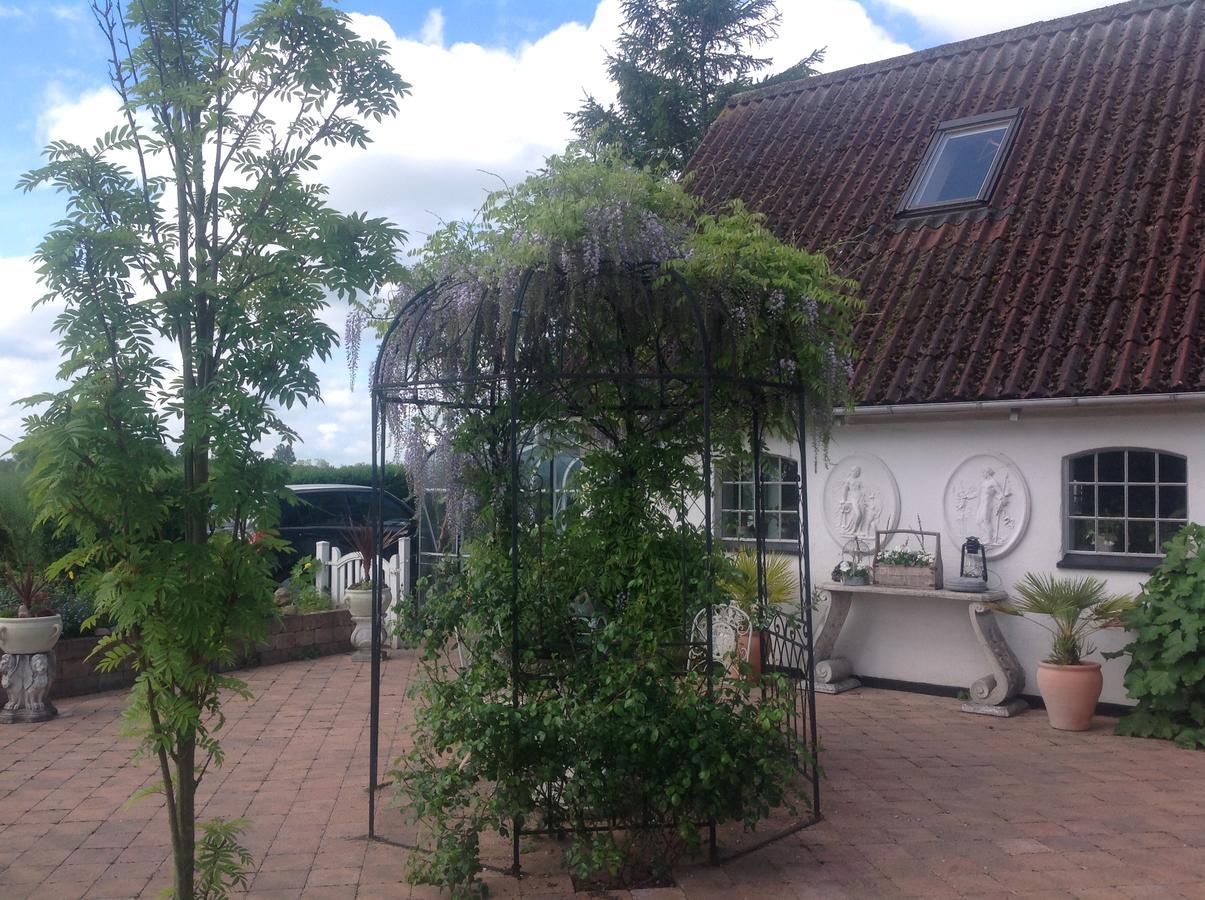 Bed And Breakfast - Stakdelen 47 Allerup Екстериор снимка